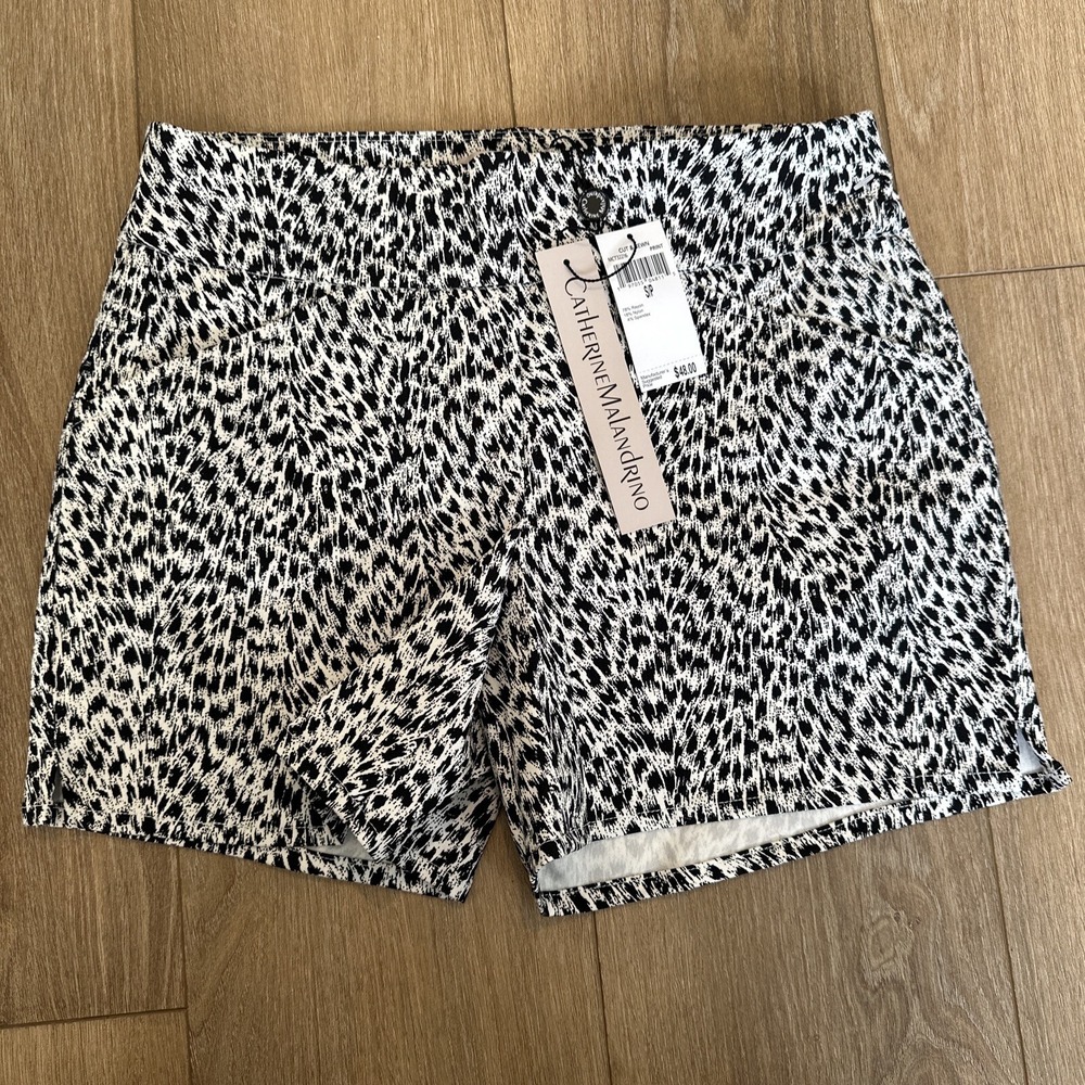 NEW Catherine Malandrino Women Black White Print Shorts Small Comfort Stretch